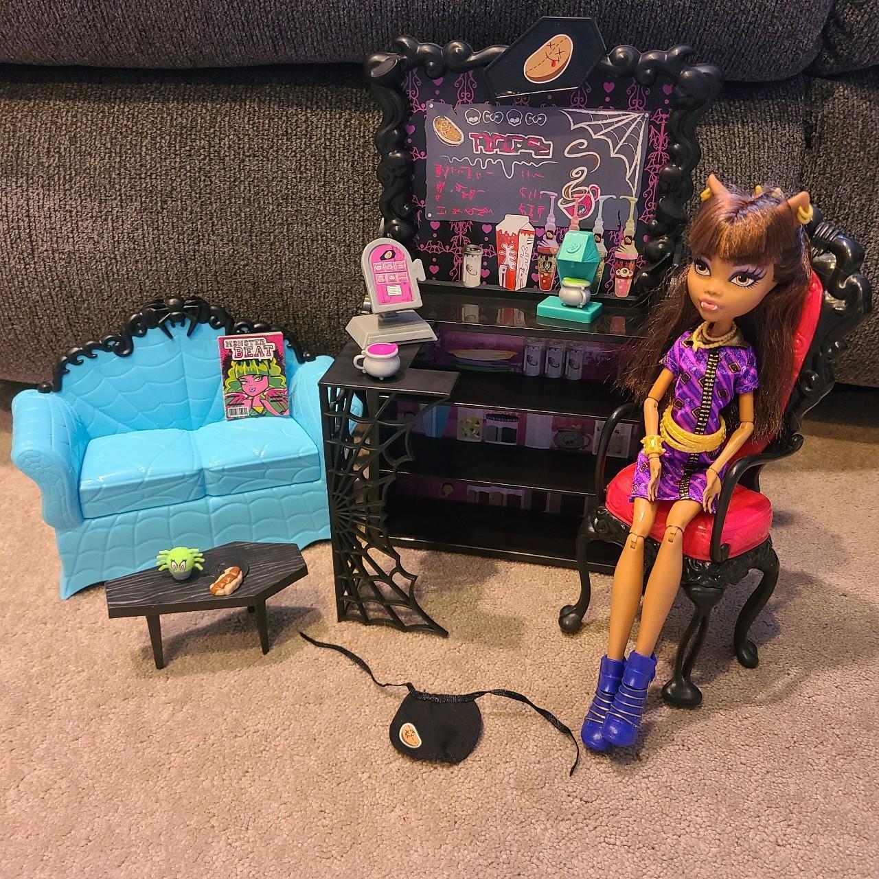 Monster high cheap coffee shop