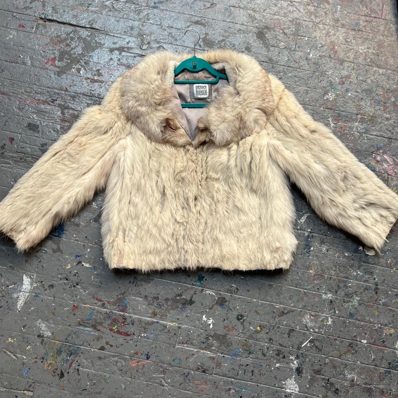 Fox fur-coat - Depop