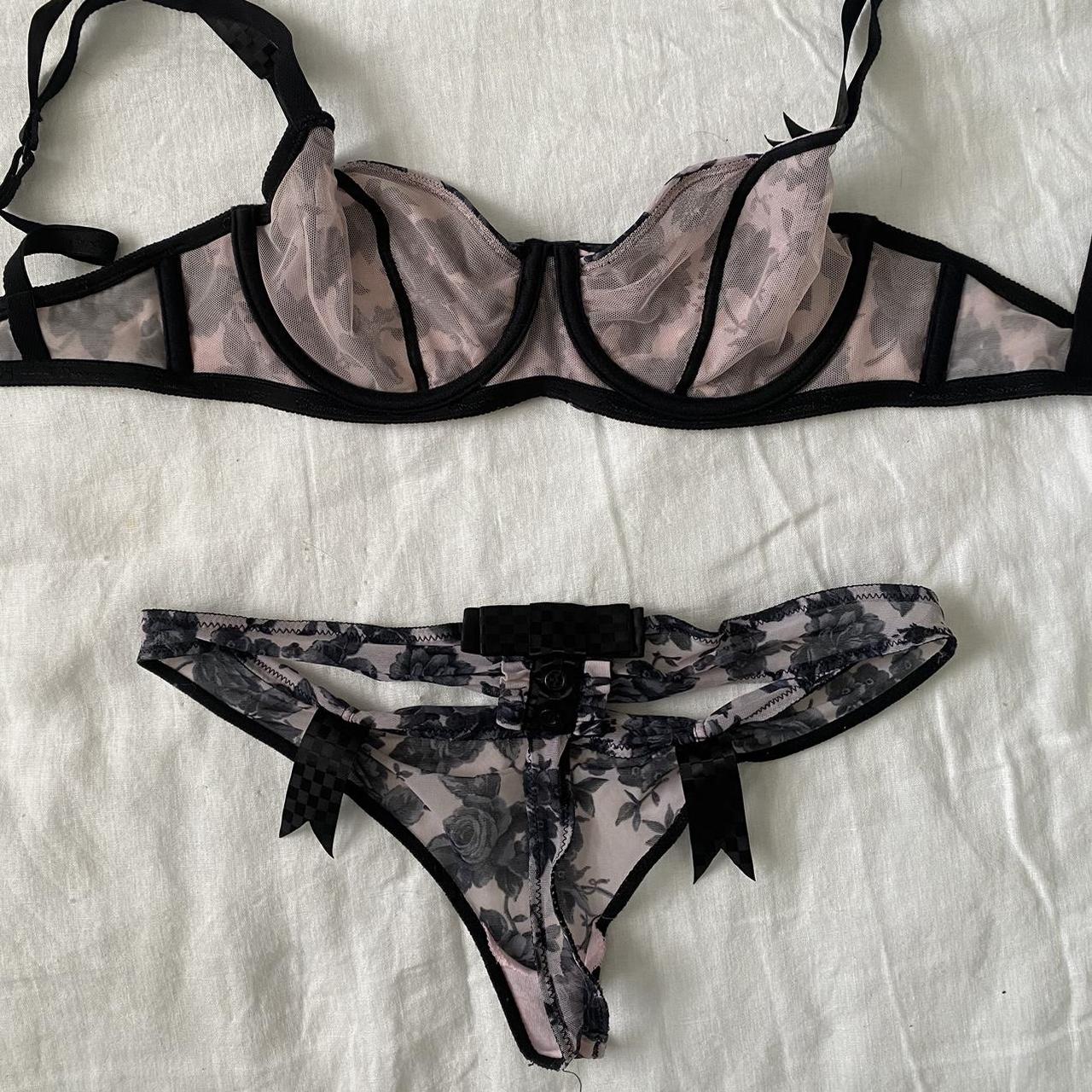 Chantal Thomass Women's Black and Pink Underwear (3)