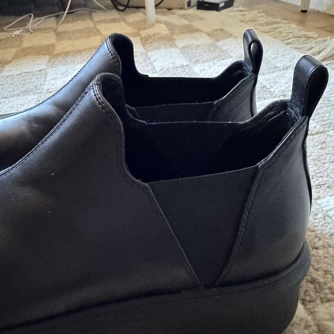 The Row Robin leather Chelsea boots Size 40.5 - | Depop
