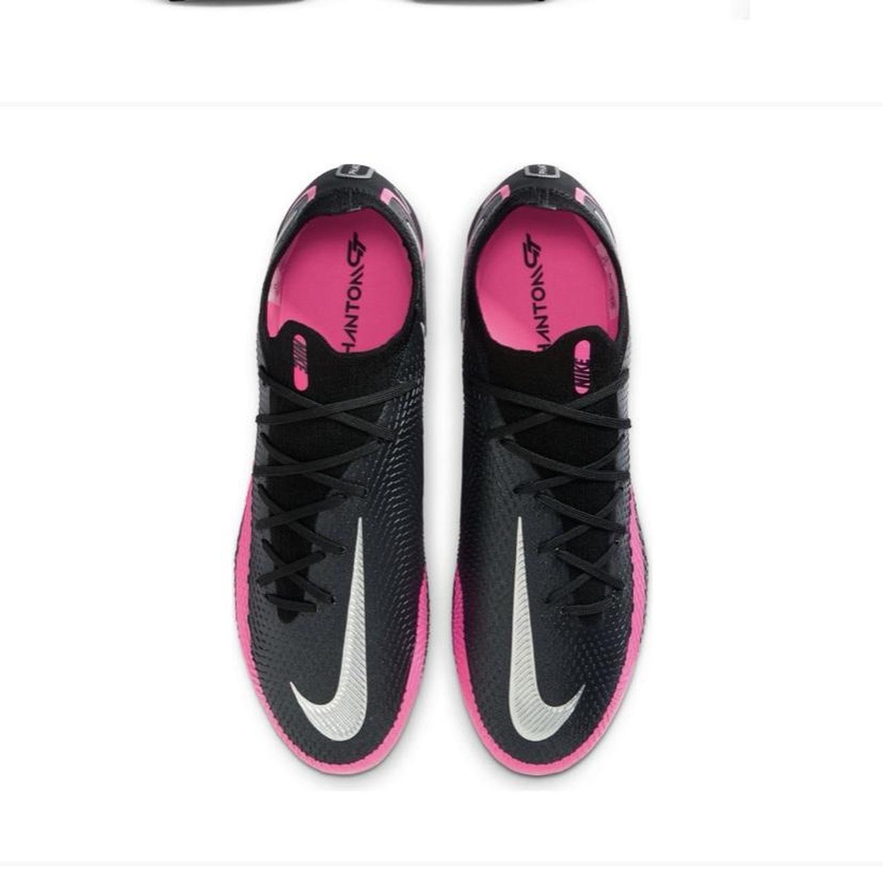 Nike Men's Black and Pink Boots | Depop