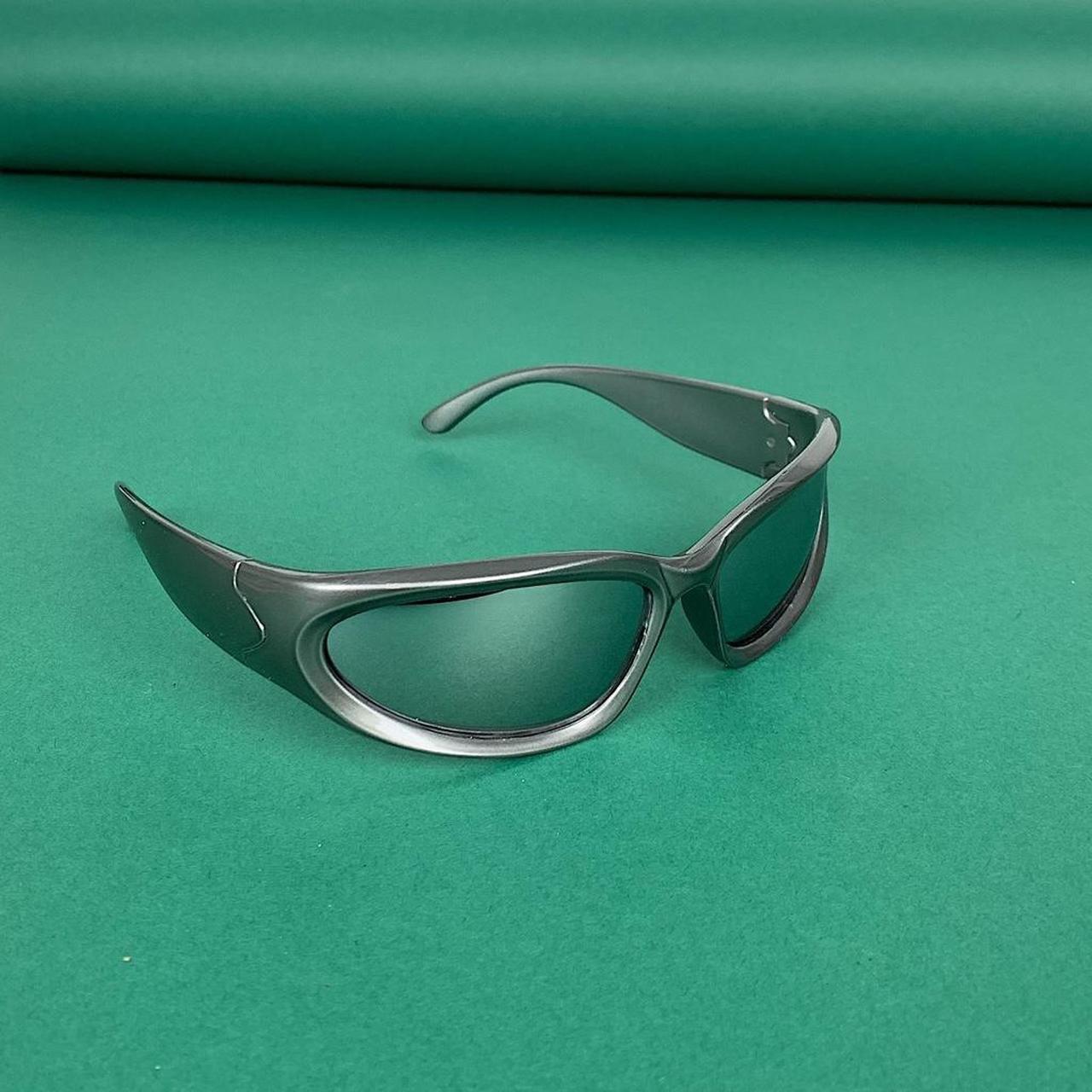 Oscar De La Renta Sunglasses Oversized Mint and Grey – Watches & Crystals