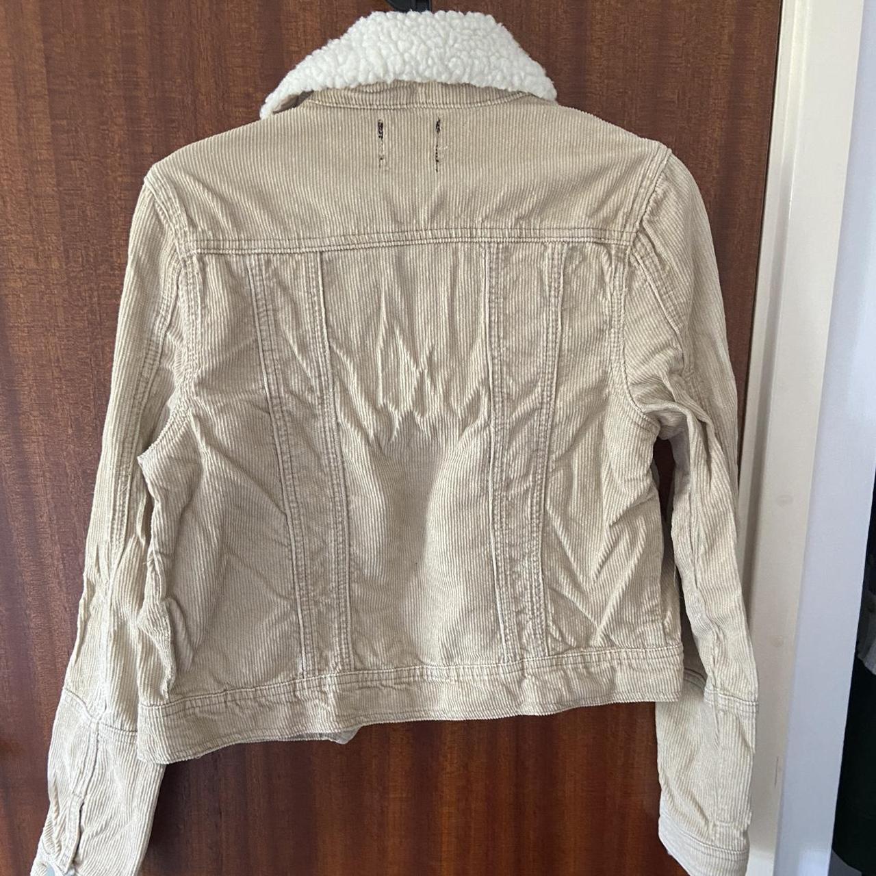 Women's Cream and White Jacket Depop