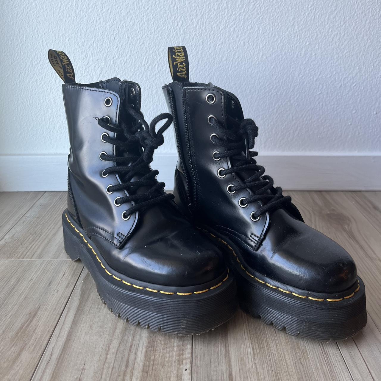 jadon dr marten boots