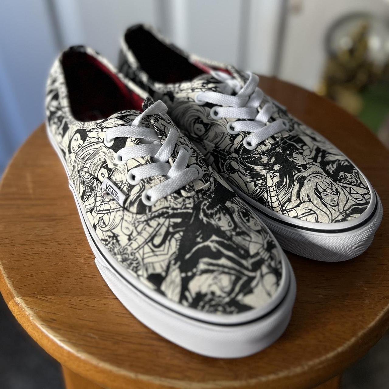 Vans x Marvel authentic women s shoes size 7.5 no