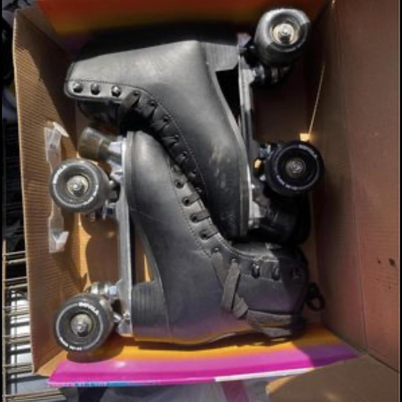 Saint Laurent Classic SL/O3H High Too Roller Skates - Depop