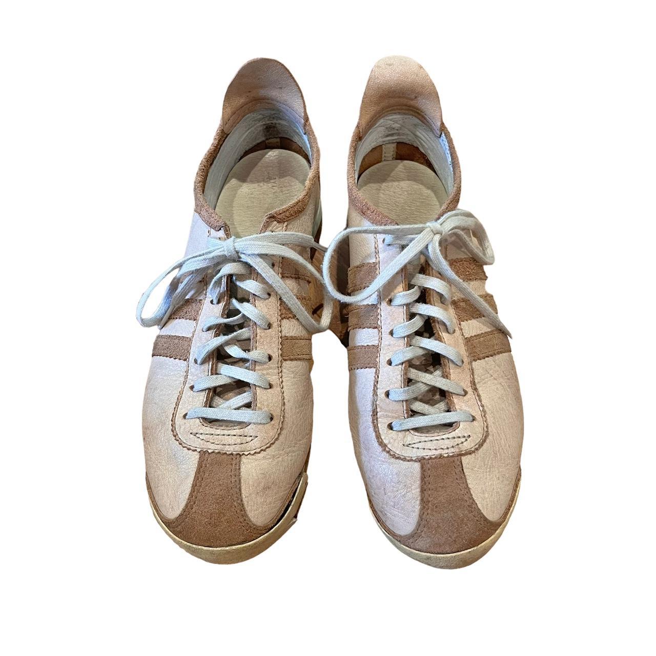 Adidas Women's Tan and Brown Trainers | Depop