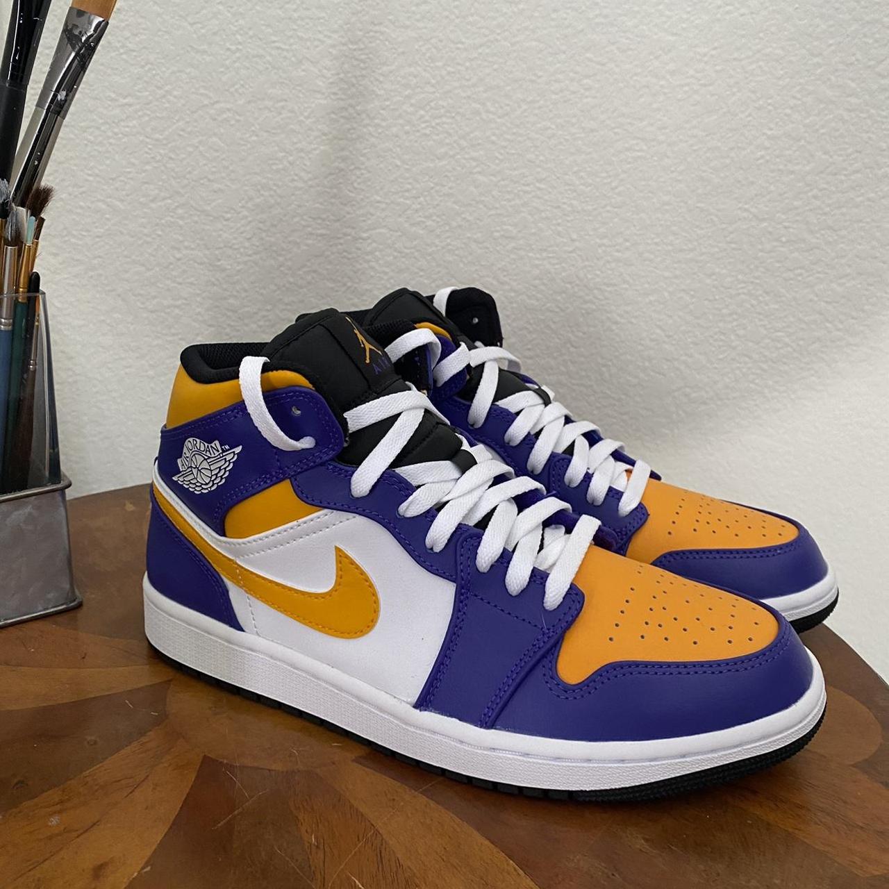 henry chadwick purple nike shoes