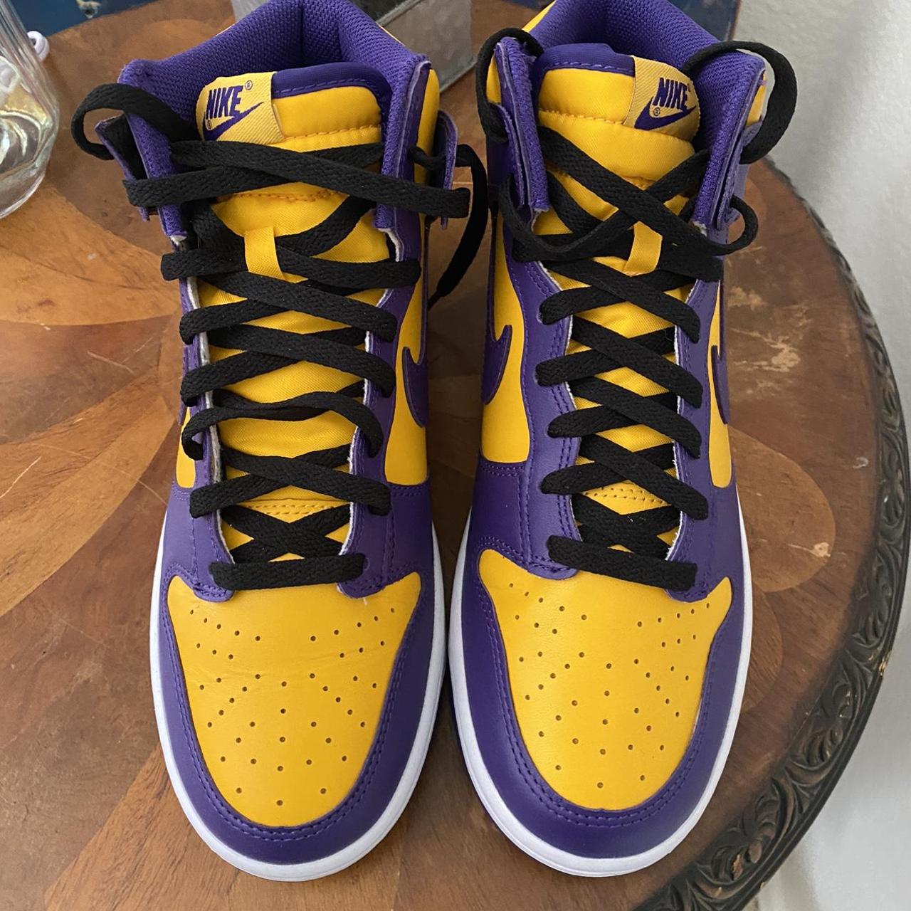 Nike Men's Purple and Gold Trainers Depop