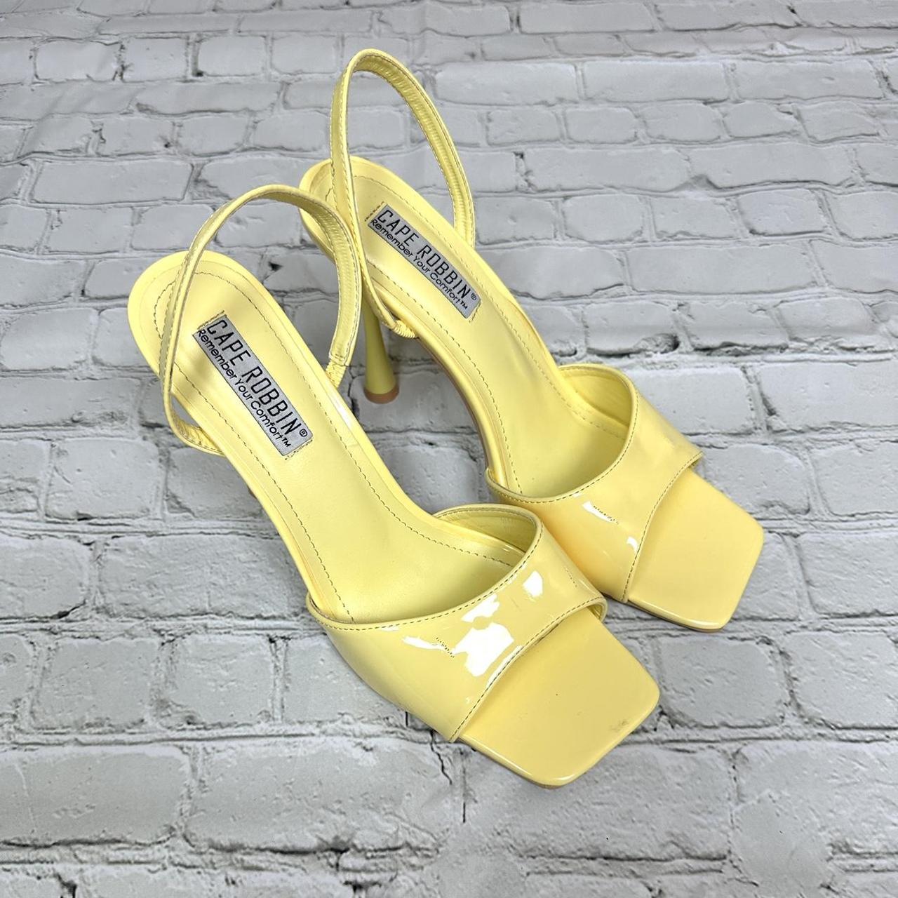 Cape Robbin Women's Yellow Sandals