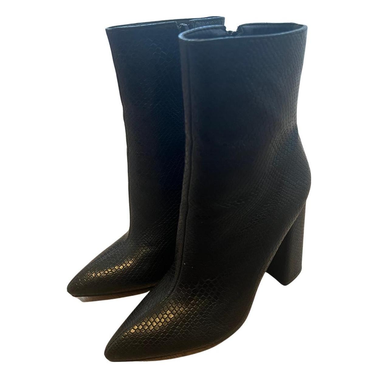 Black high best sale point ankle boot