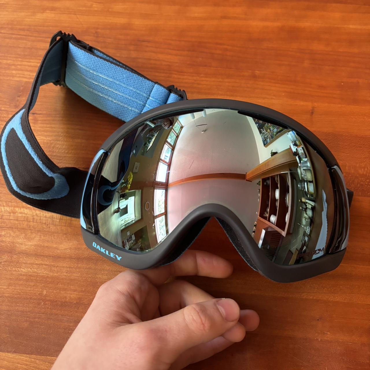 Oakley ski-goggles - Depop