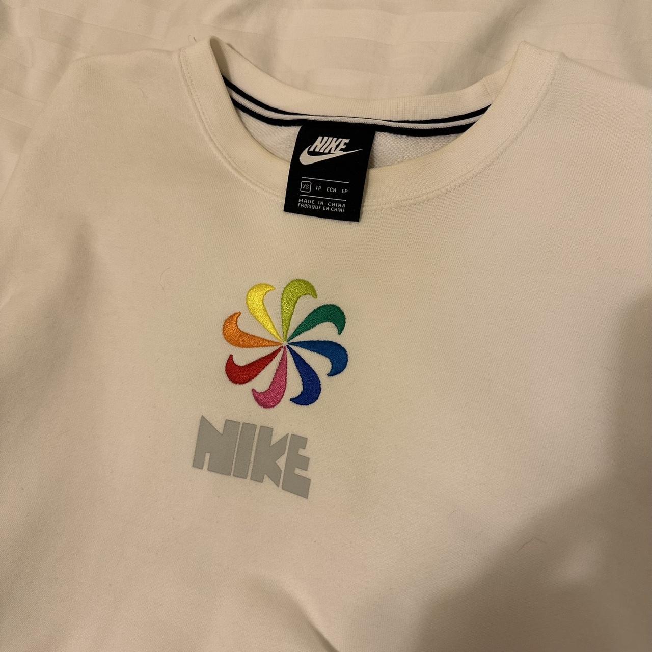Multi Logo Nike Pullover Nike Zeichen Nike Embroidered Logo