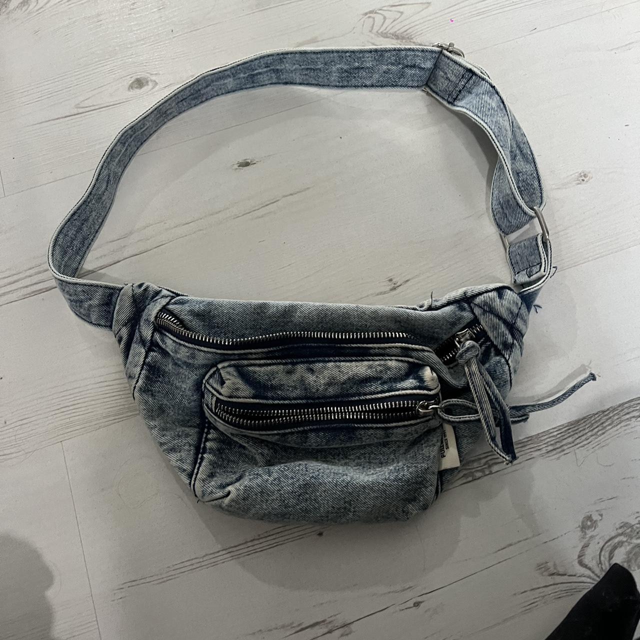 Belt bag clearance pull and bear