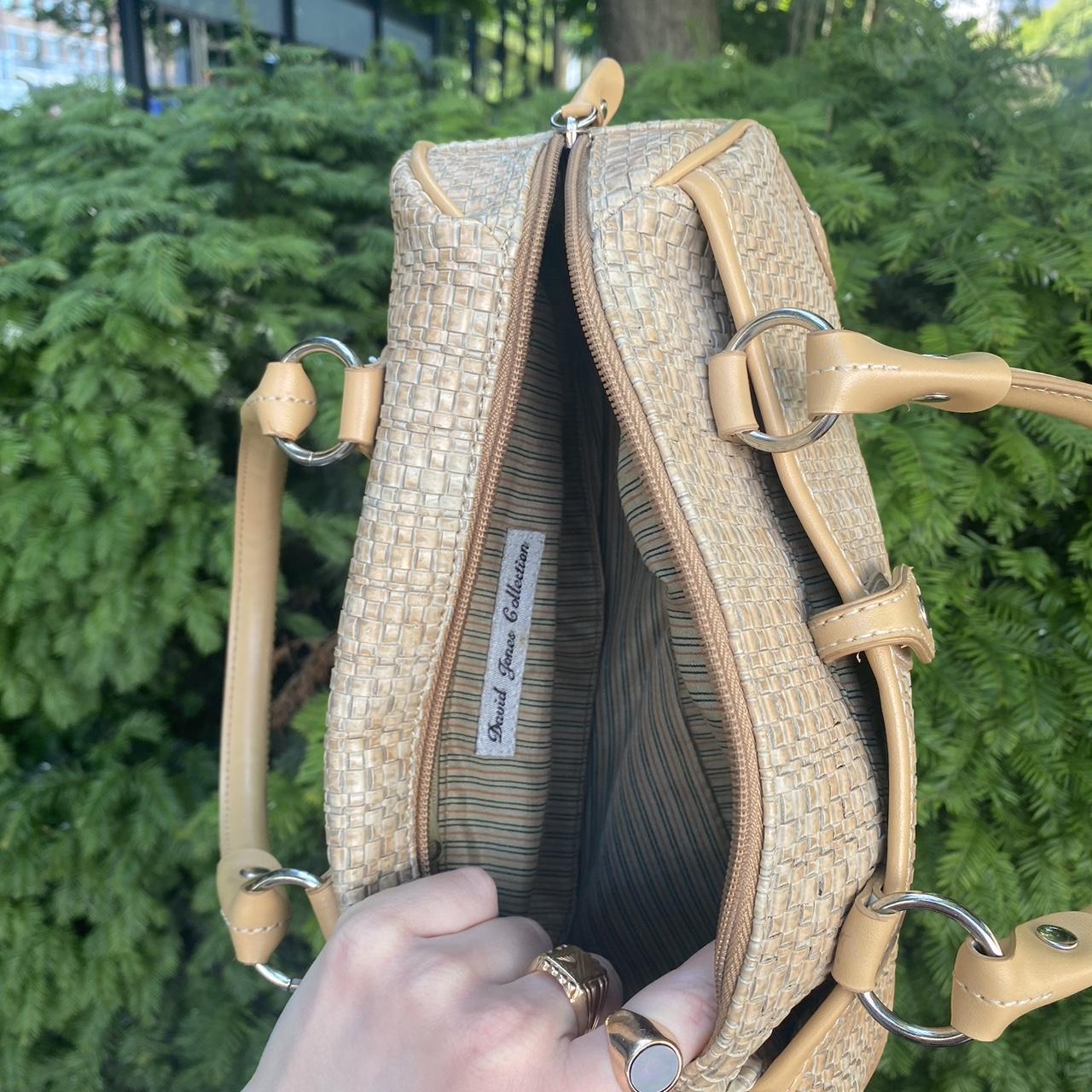 Super artsy and cute y2k baguette woven bag with tan - Depop