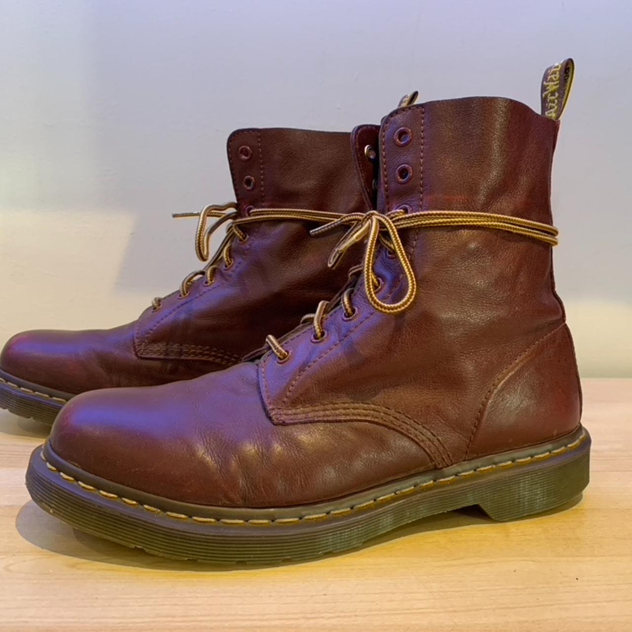 dr martens pascal virginia cherry red