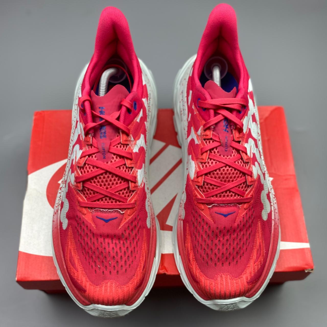 hoka one one pink