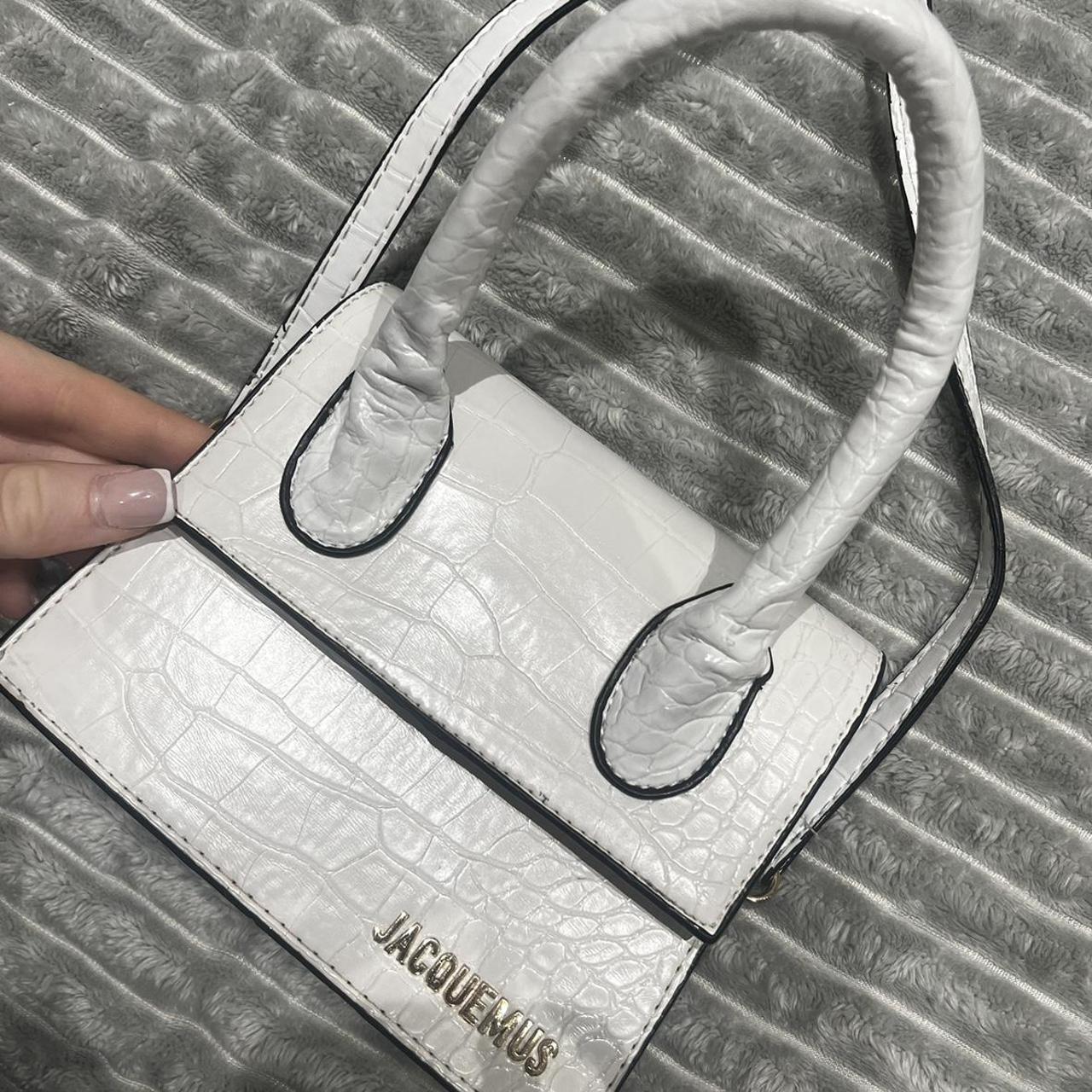 Jacquemus bag, medium sized. Had a little mark on... Depop