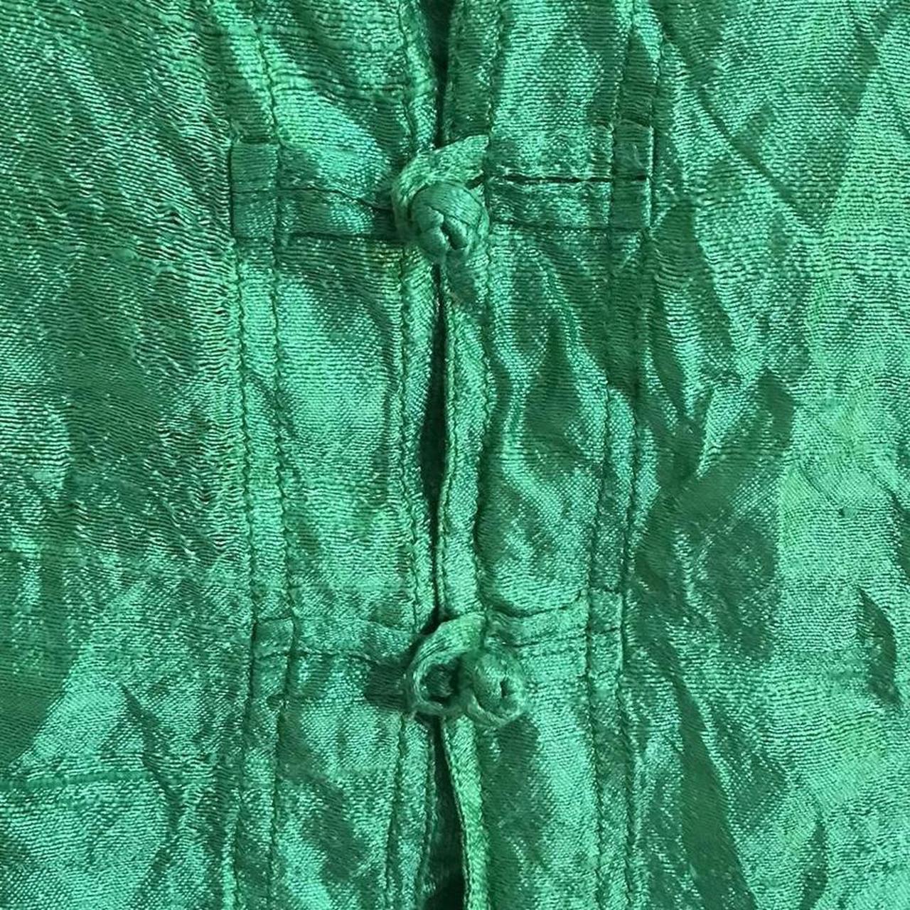 Gorgeous Shiny Green Button Up Sleeveless Top. Is A - Depop