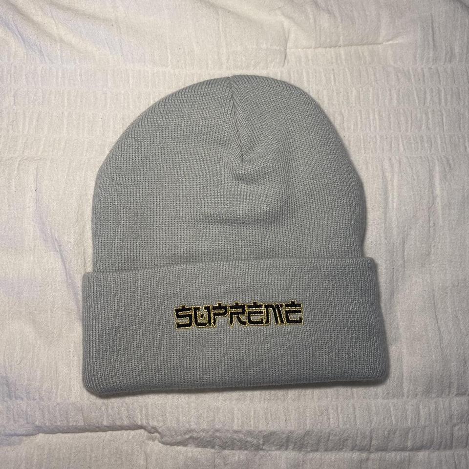 never worn Supreme dragon beanie in grey