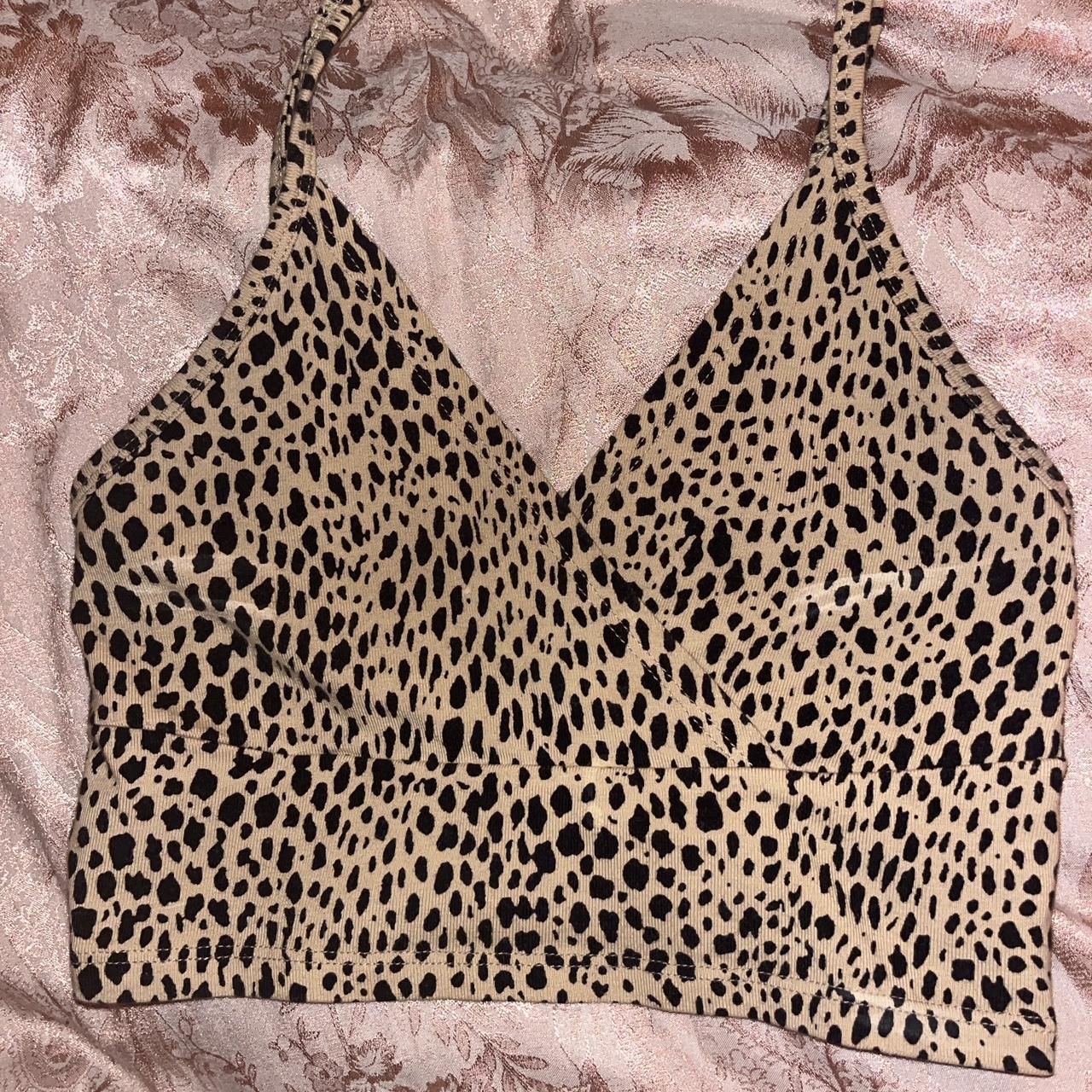 brandy melville halter top never worn!! - Depop