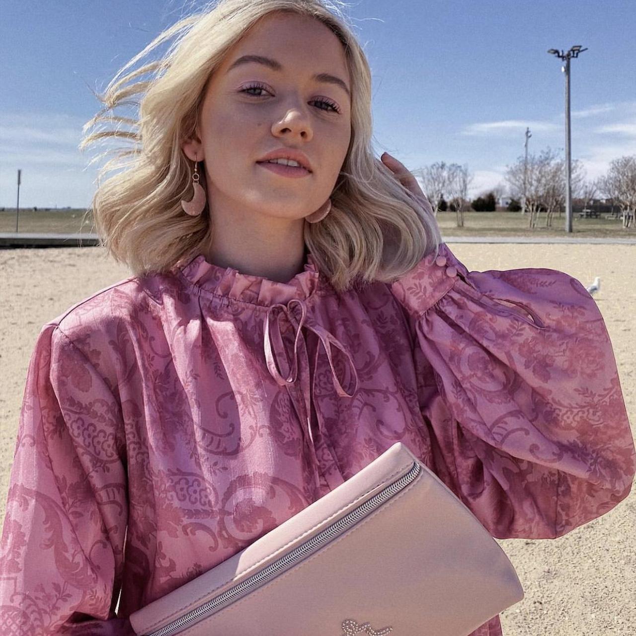 Laura Ashley Women's Pink Dress Depop