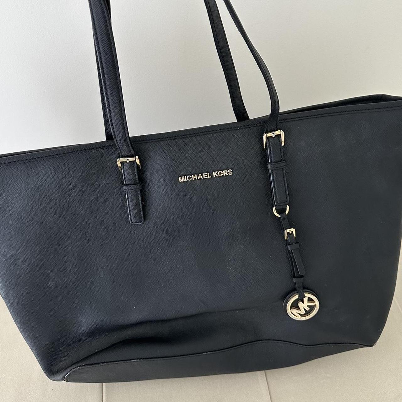 Black Michael Kors Shoulder Bag Wear and tear as... - Depop