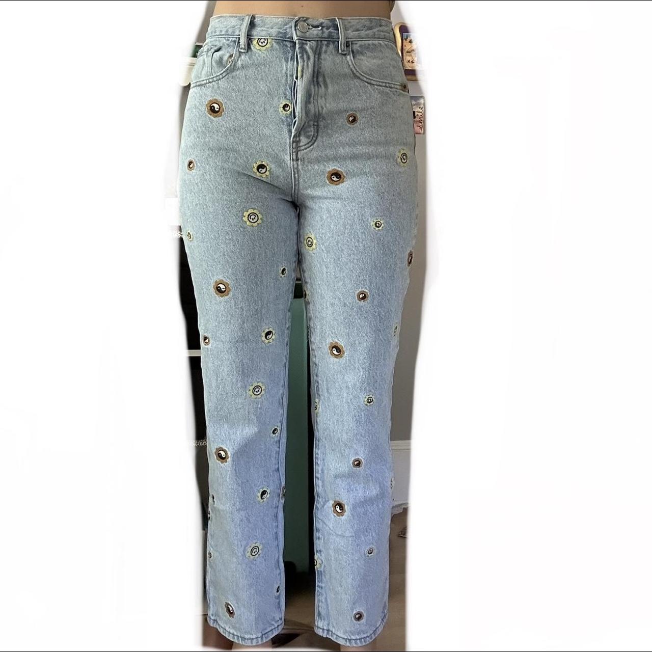 Super cute PacSun light wash dad jeans Embroidered - Depop