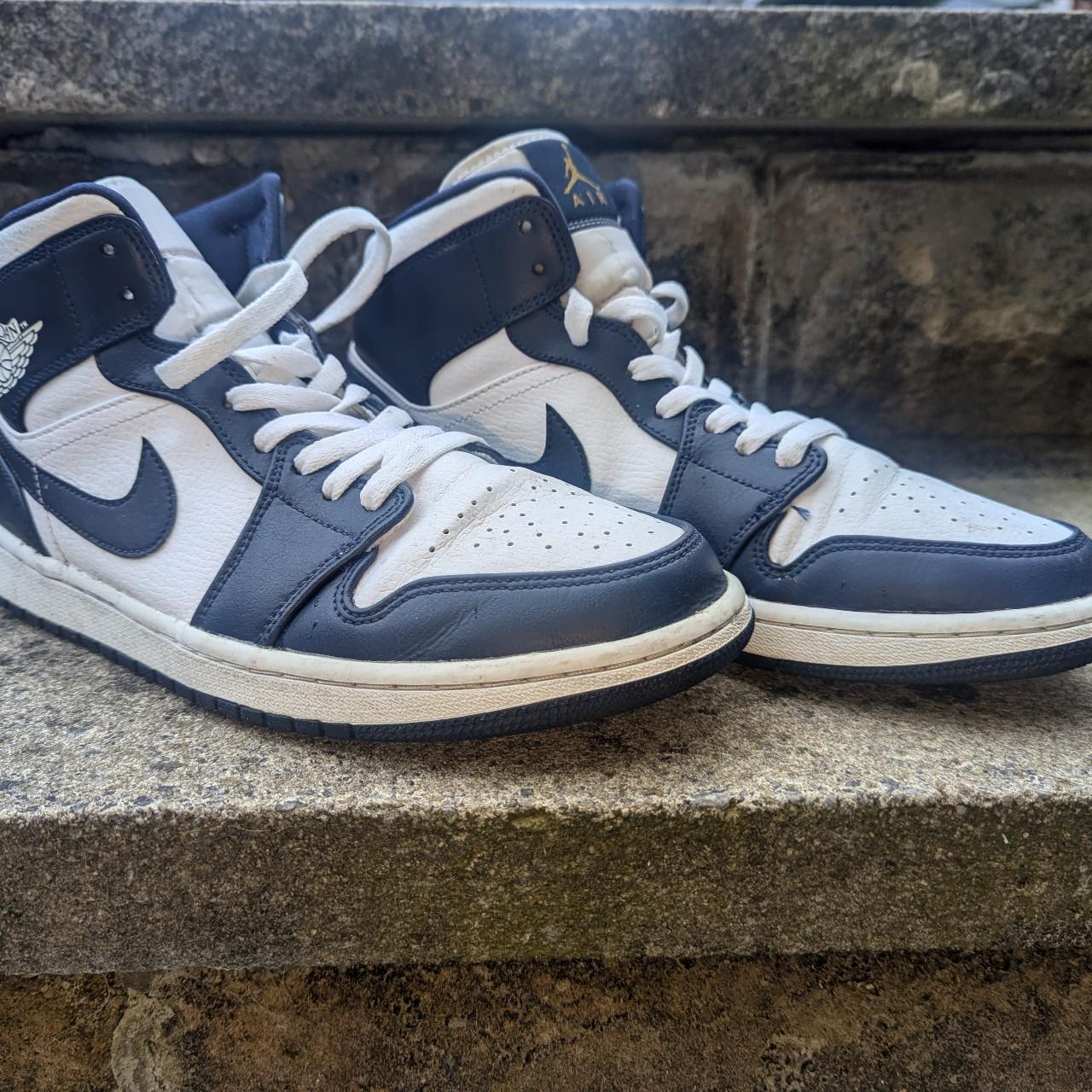 navy blue jordan 1 mid
