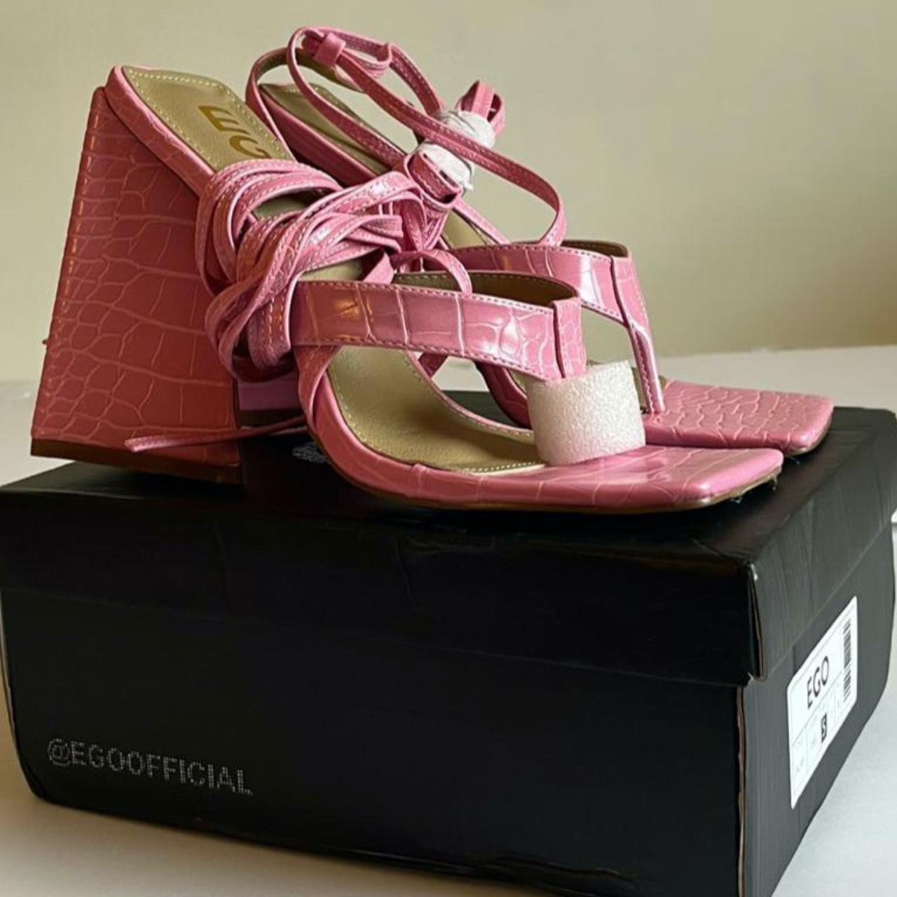 EGO Women's Pink Sandals Depop