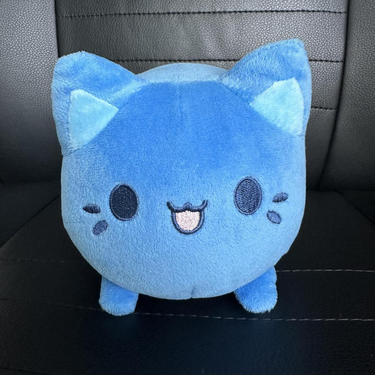 Blueberry Meowchi plush by Tasty Peach Studios 🫐🩵🌱... - Depop