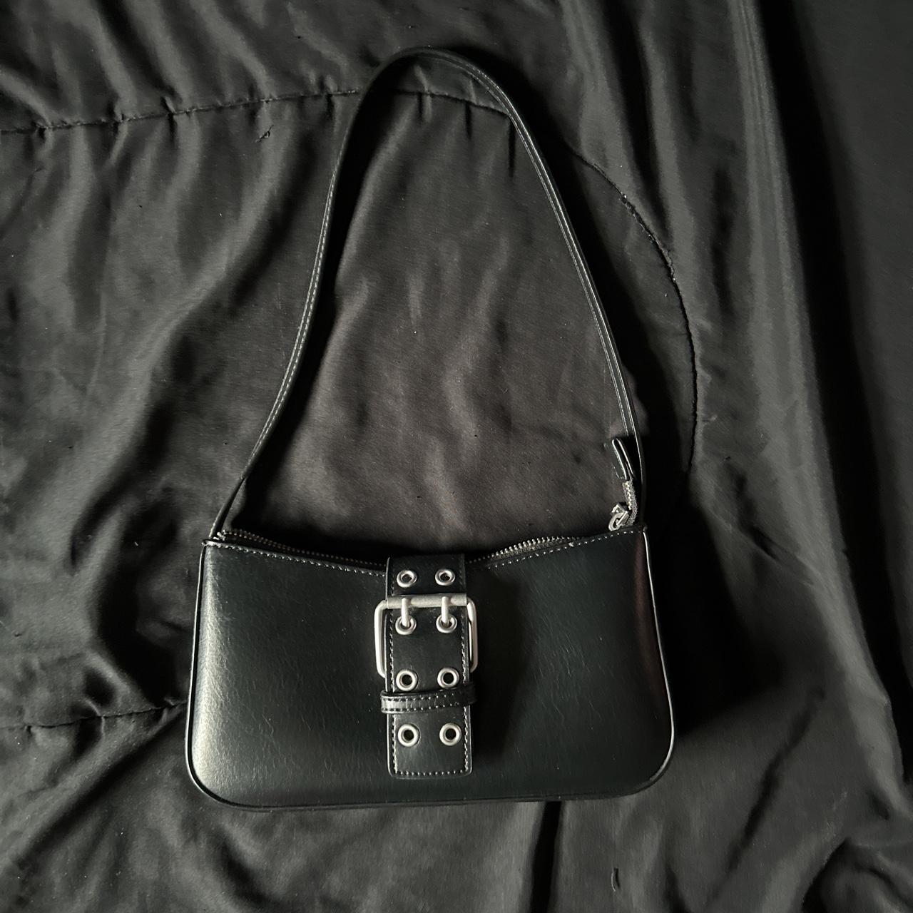 Brandy melville black online buckle handbag