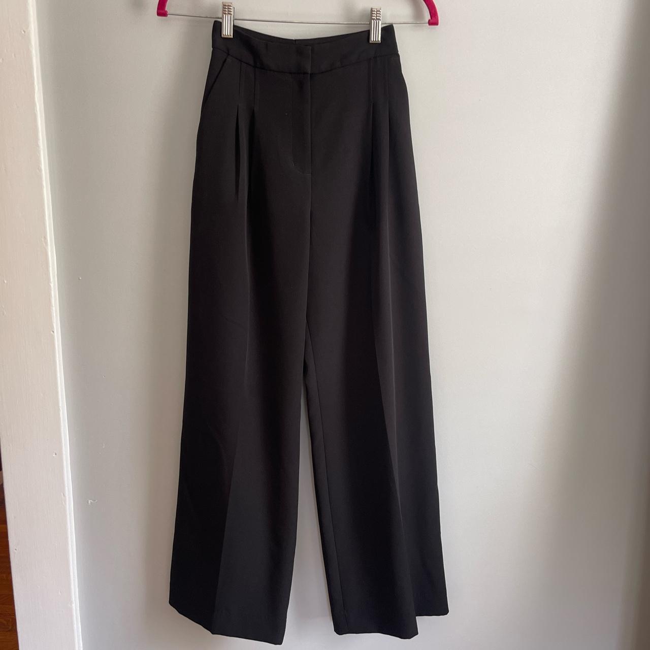 Express high-waisted wide leg pants. Size 00 - Depop