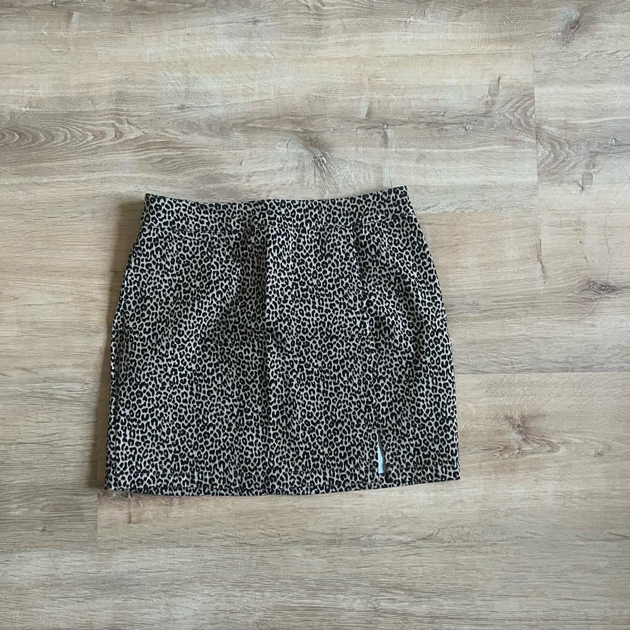 item listed by monnnnii
