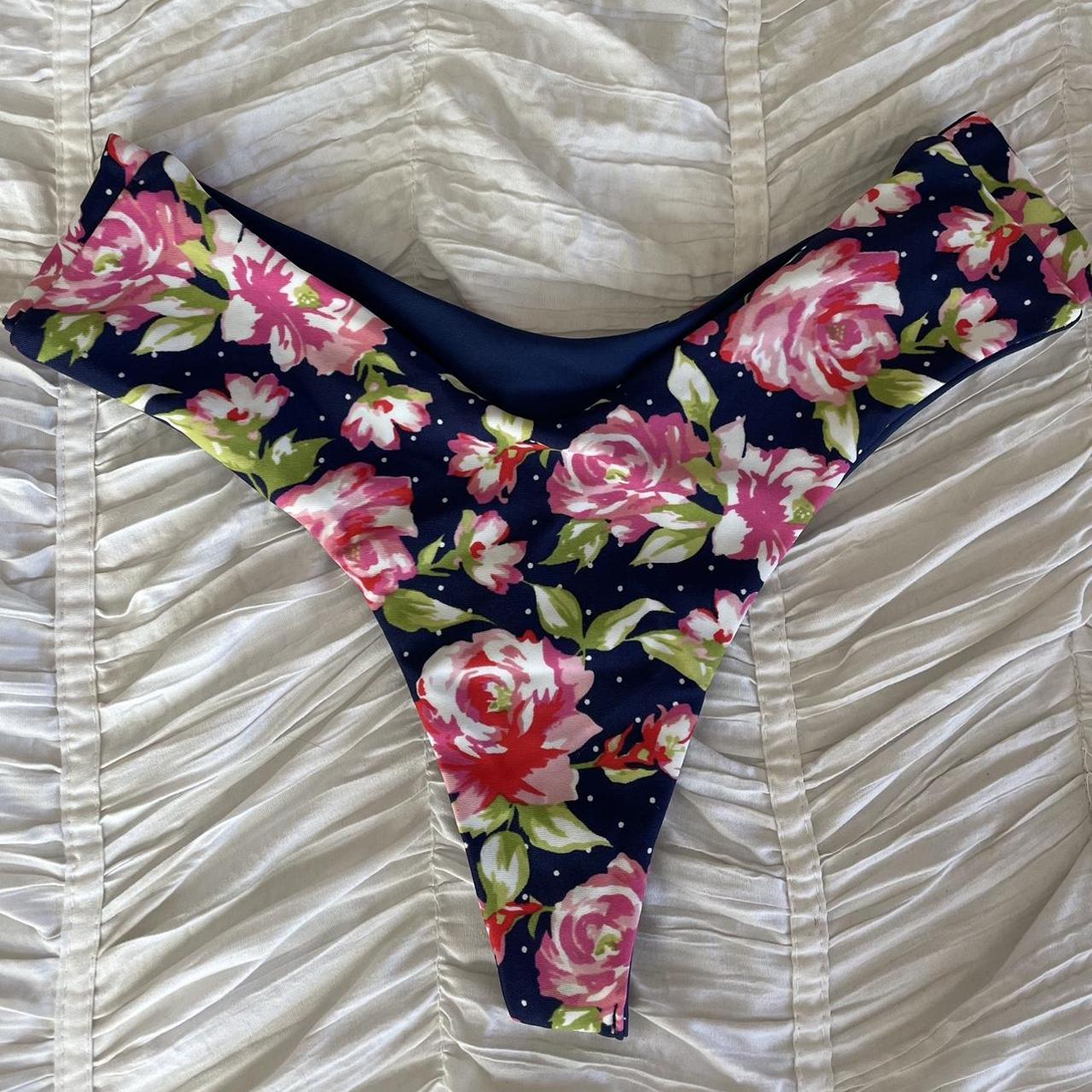 Reversible Floral Cheeky Bikini Bottoms. No Brand - Depop