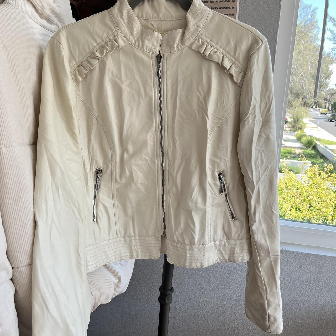 Brandy Melville Women's Jacket Depop