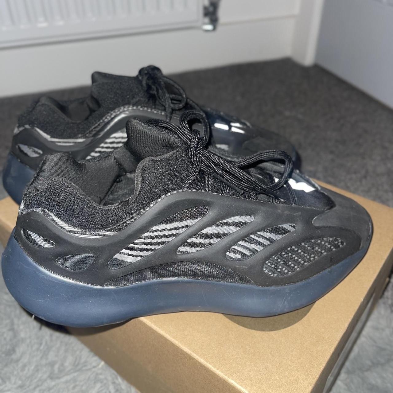 YEEZY 700 V3 DARK GLOW Size UK (will fit Depop - Main Image