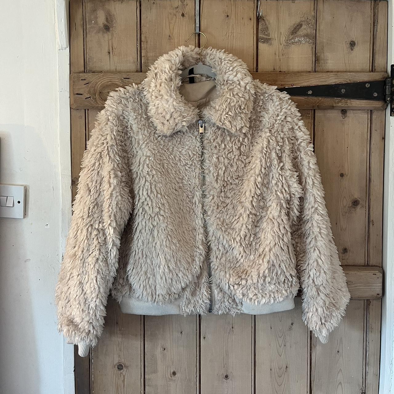 H&M Women's Cream Jacket | Depop