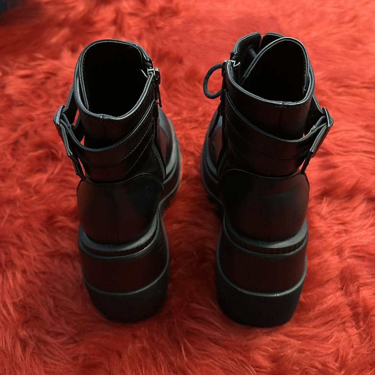 demonia earthshaker platform boots