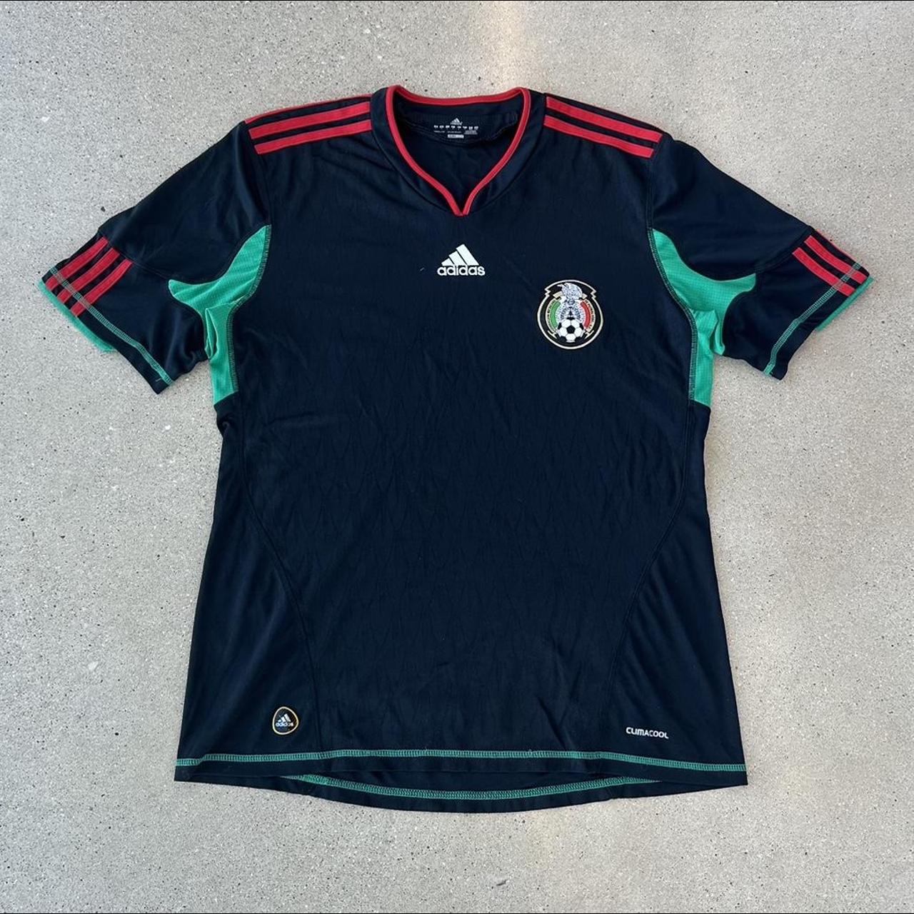 Vintage Mexico soccer Jersey 🤠 FREE shipping if you... - Depop