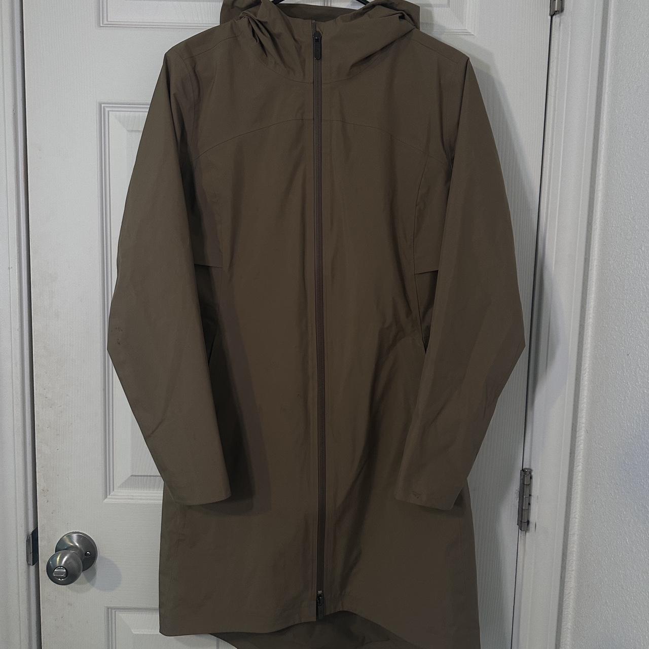 Brown lululemon-coat - Depop