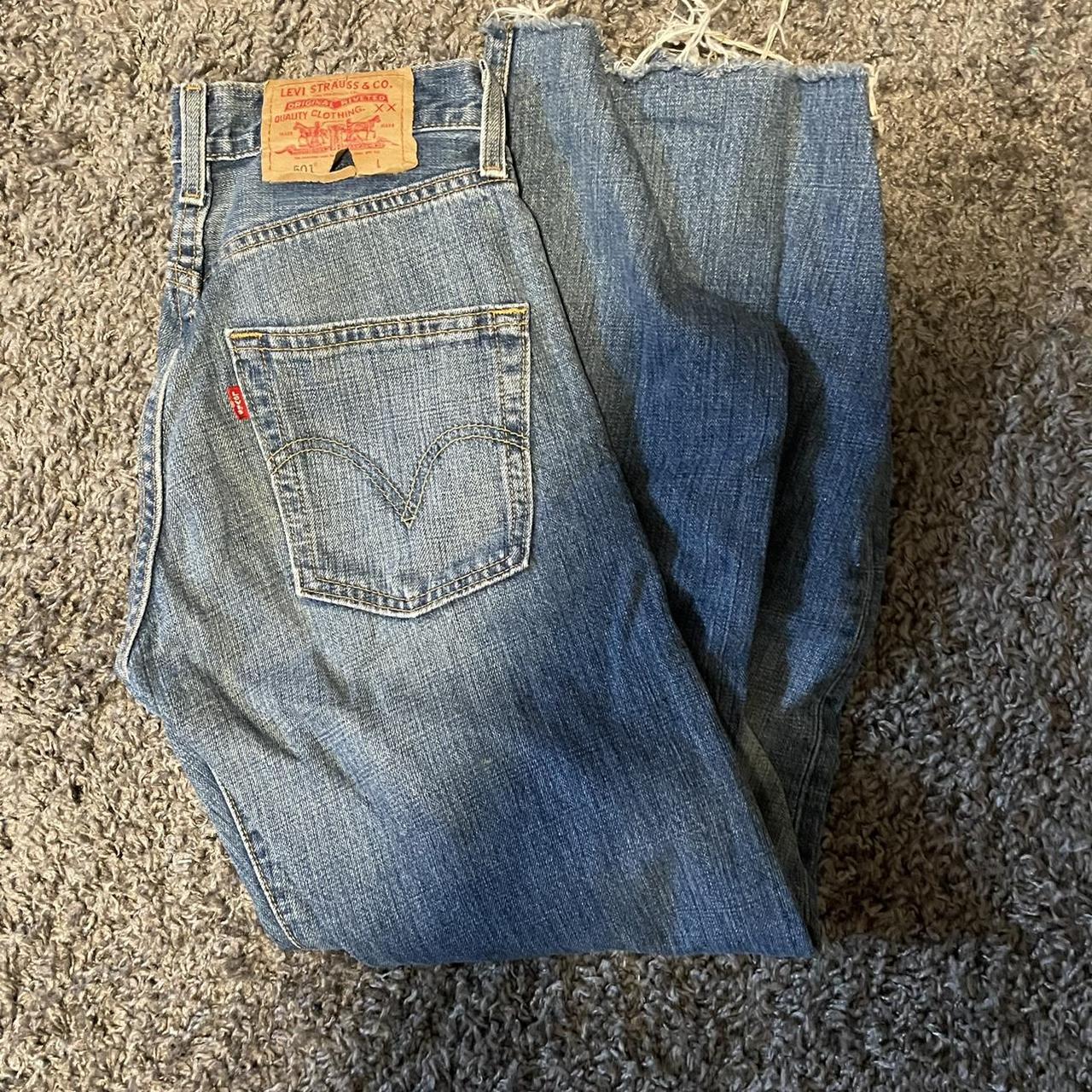 The cutest straight leg #Levis ! I love these but... - Depop