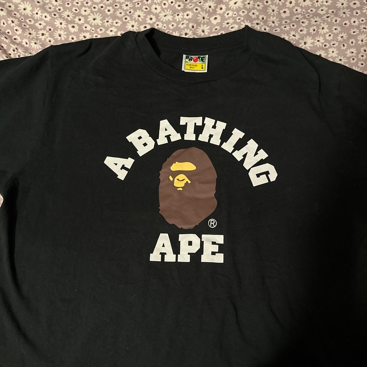 BAPE Men's T-shirt | Depop