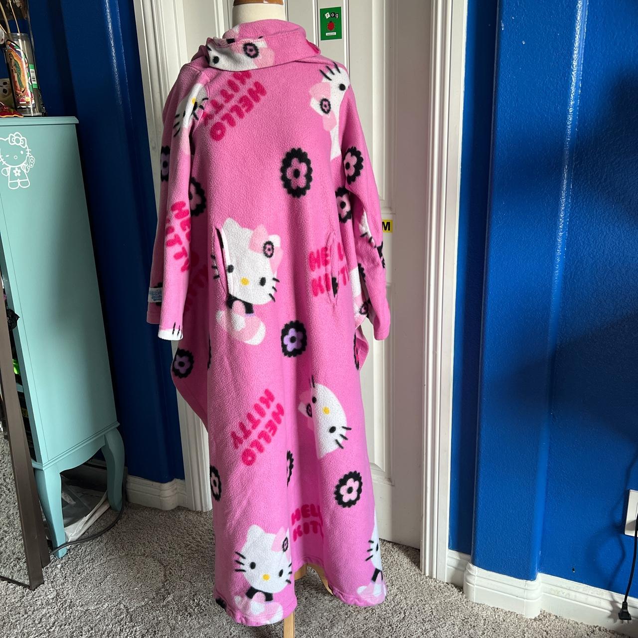 hello kitty snuggie has some pilling - Depop