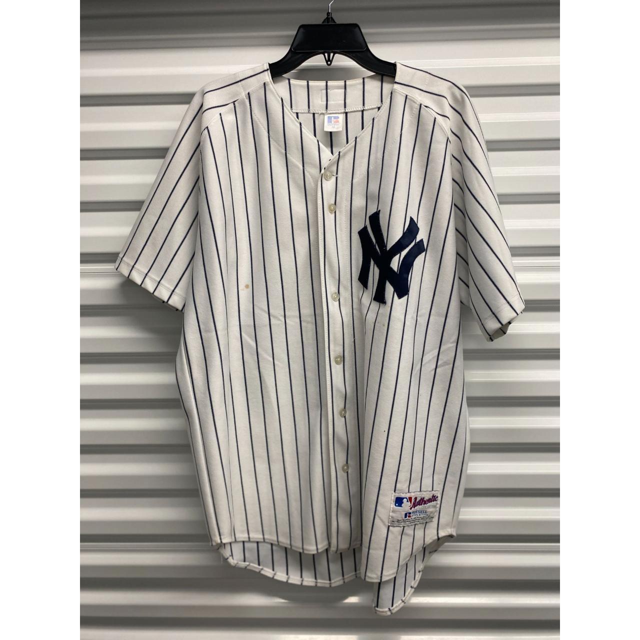 Vintage 90's New York Yankees Derek Jeter 2 Russell 