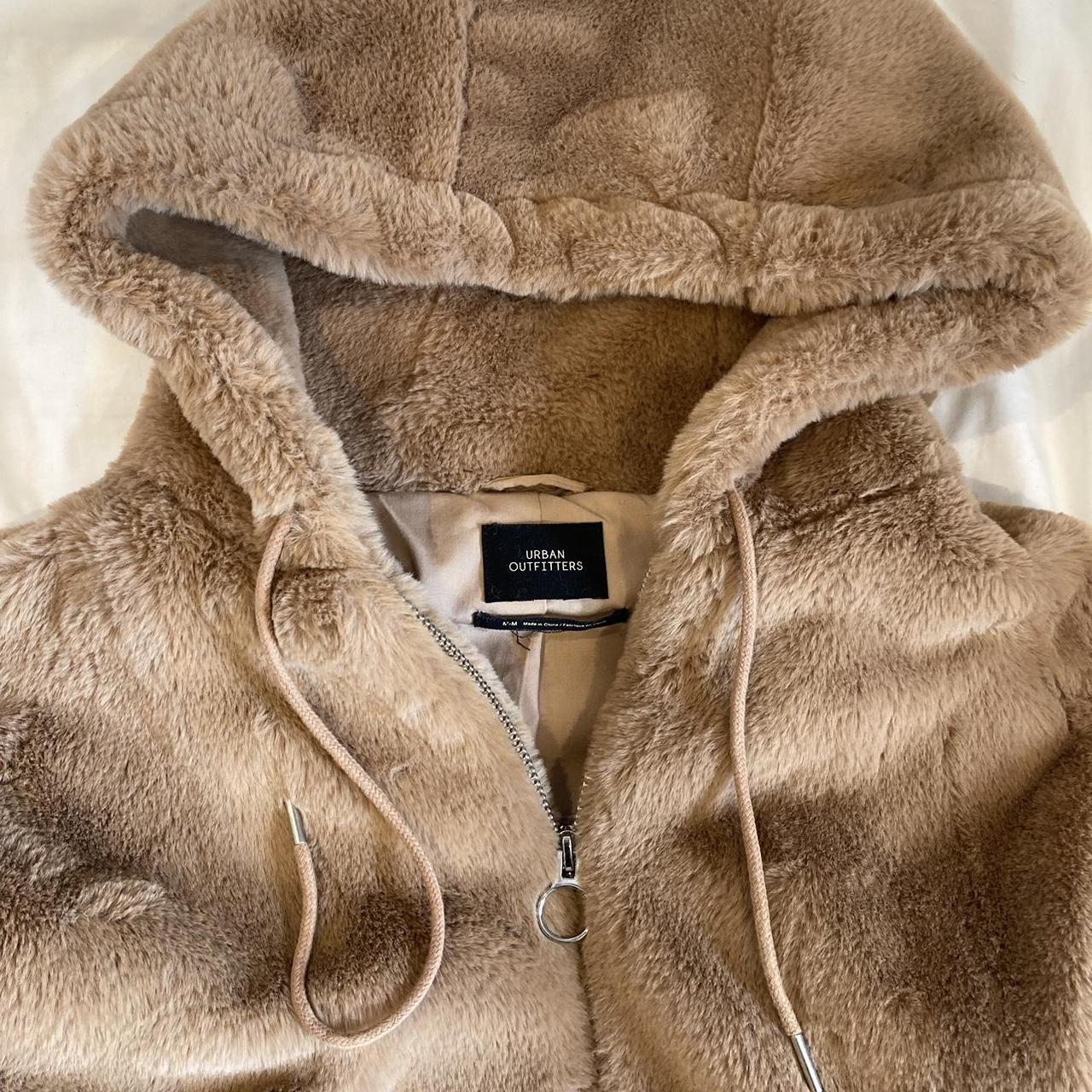 Faux fur outlet hoodie urban outfitters