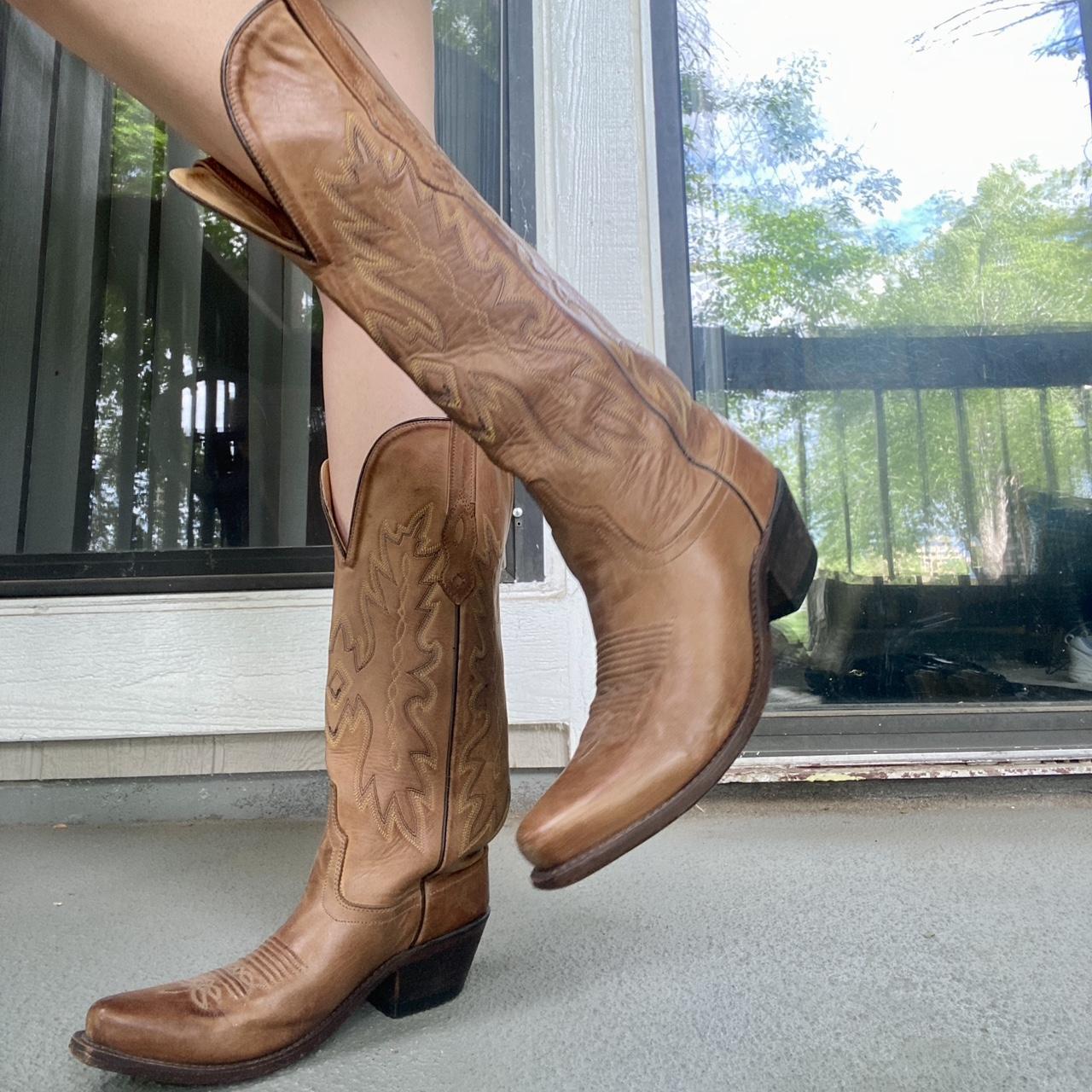 Old West Women's Brown and Tan Boots | Depop