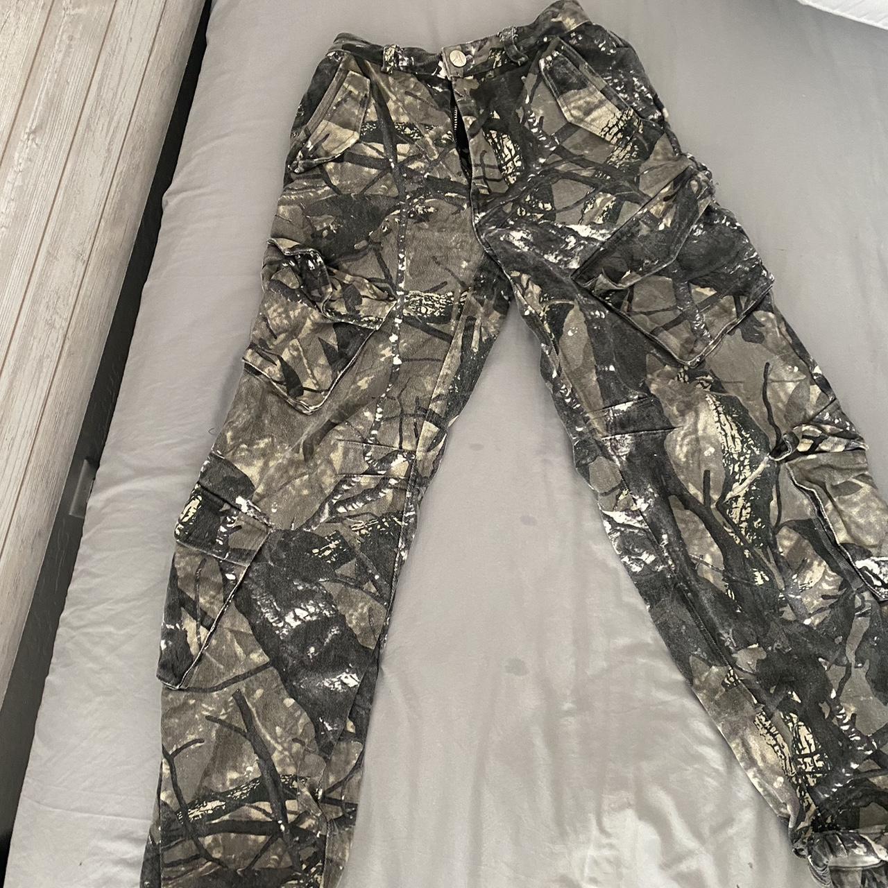 item listed by rhhea