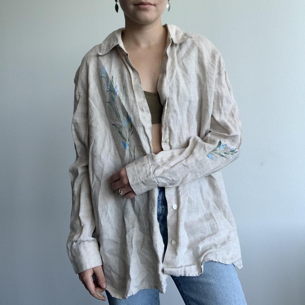 Liz Claiborne Women's Blue and Cream Blouse