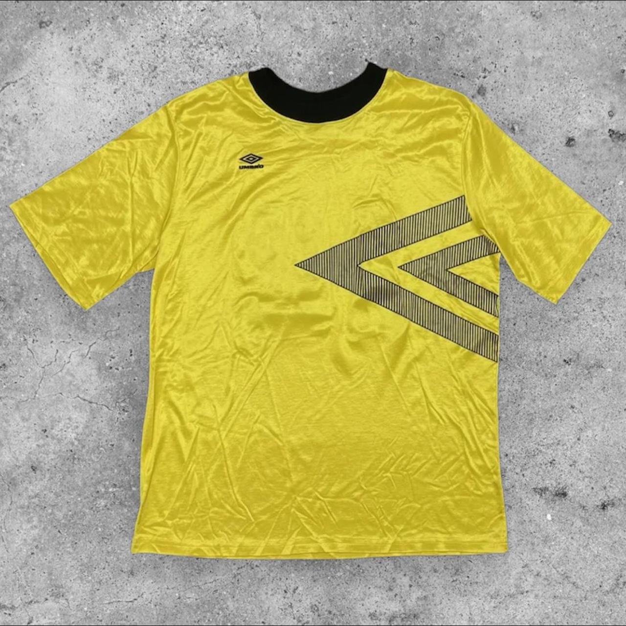 umbro yellow t shirt